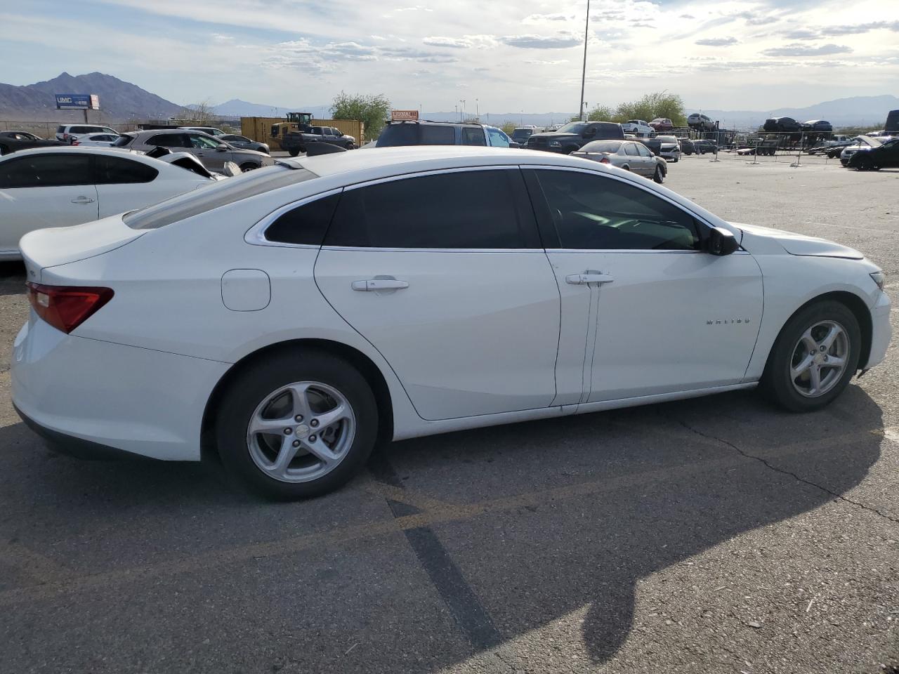 2016 Chevrolet Malibu - Image 3