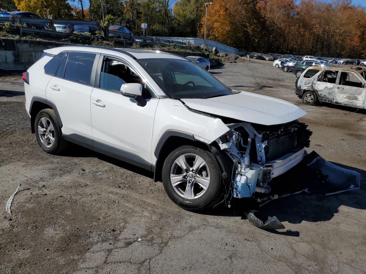 2022 Toyota RAV 4 - Image 4