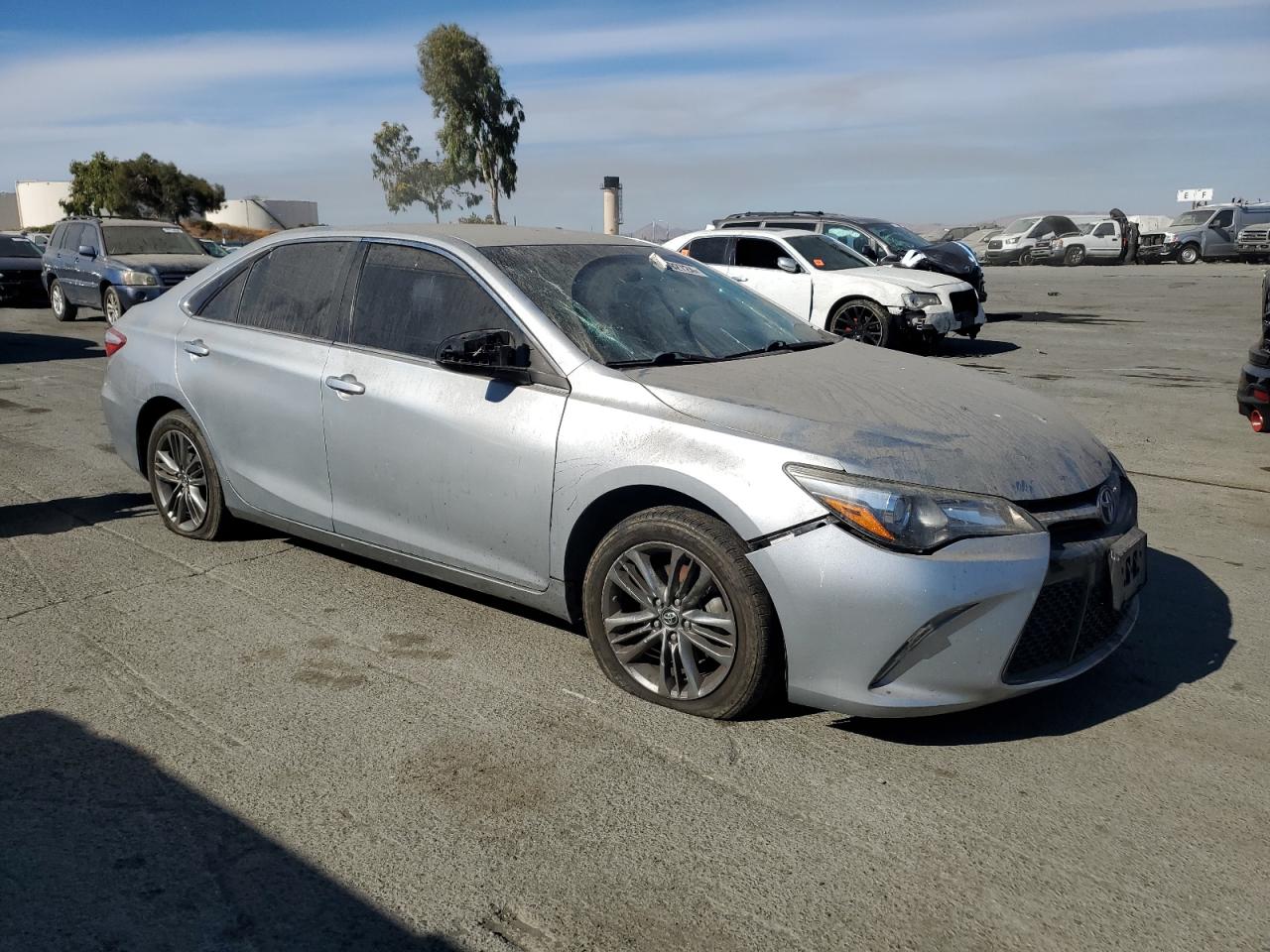 VIN 4T1BF1FK1HU434112 2017 TOYOTA CAMRY no.4