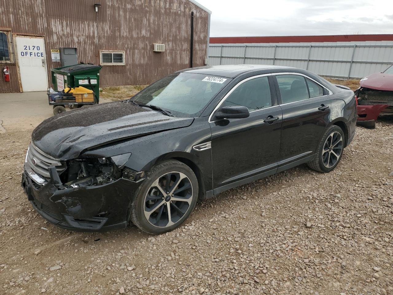 2015 Ford Taurus - Image 1