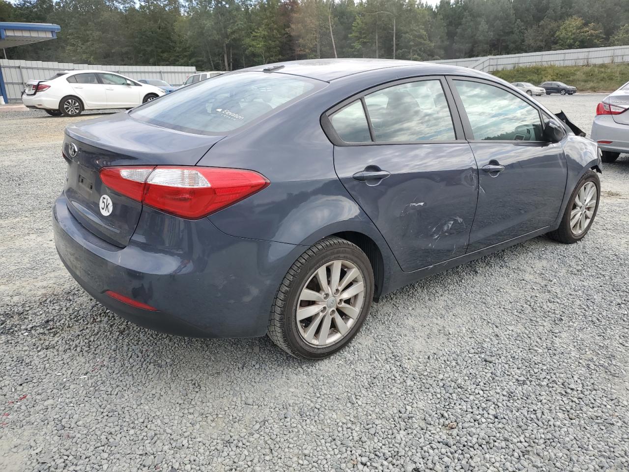 2015 Kia Forte - Image 3