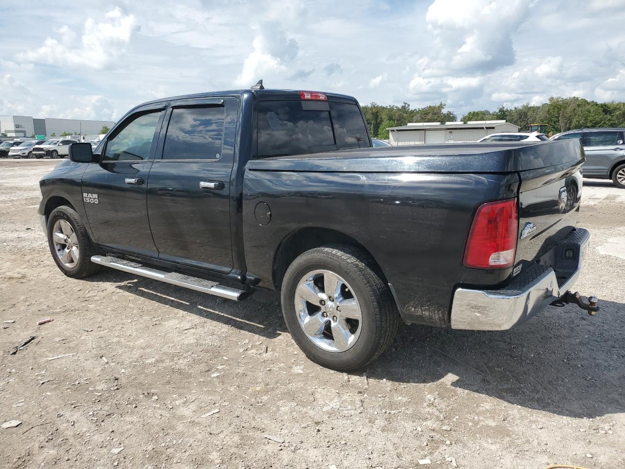 2014 RAM 1500 - Image 2