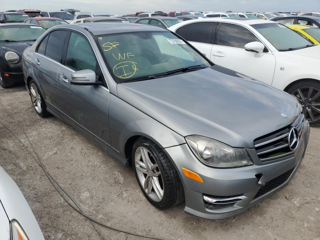 VIN WDDGF4HB2EG204961 2014 MERCEDES-BENZ C-CLASS no.4