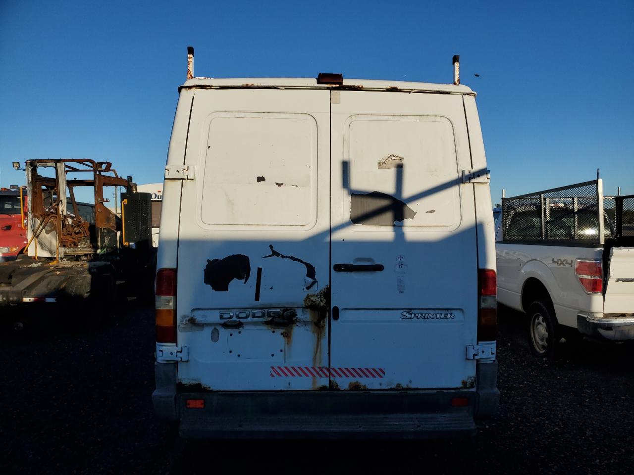 2006 Dodge Sprinter 2500 VIN: WD0PD644465947564 Lot: 76480474