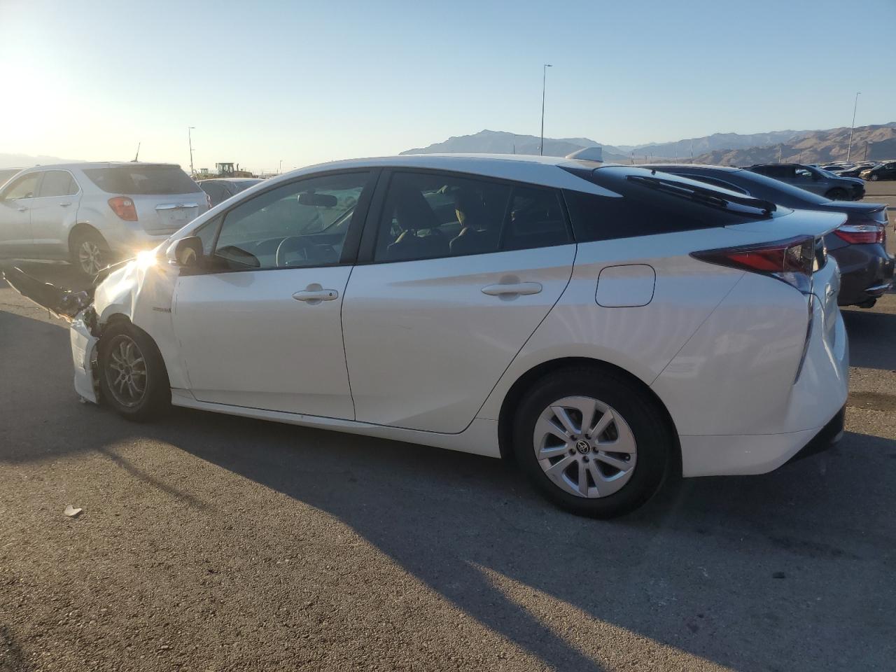 VIN JTDKBRFU3G3016011 2016 TOYOTA PRIUS no.2