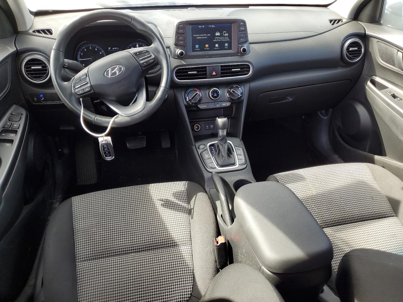 KM8K22AA3JU069471 2018 Hyundai Kona Sel