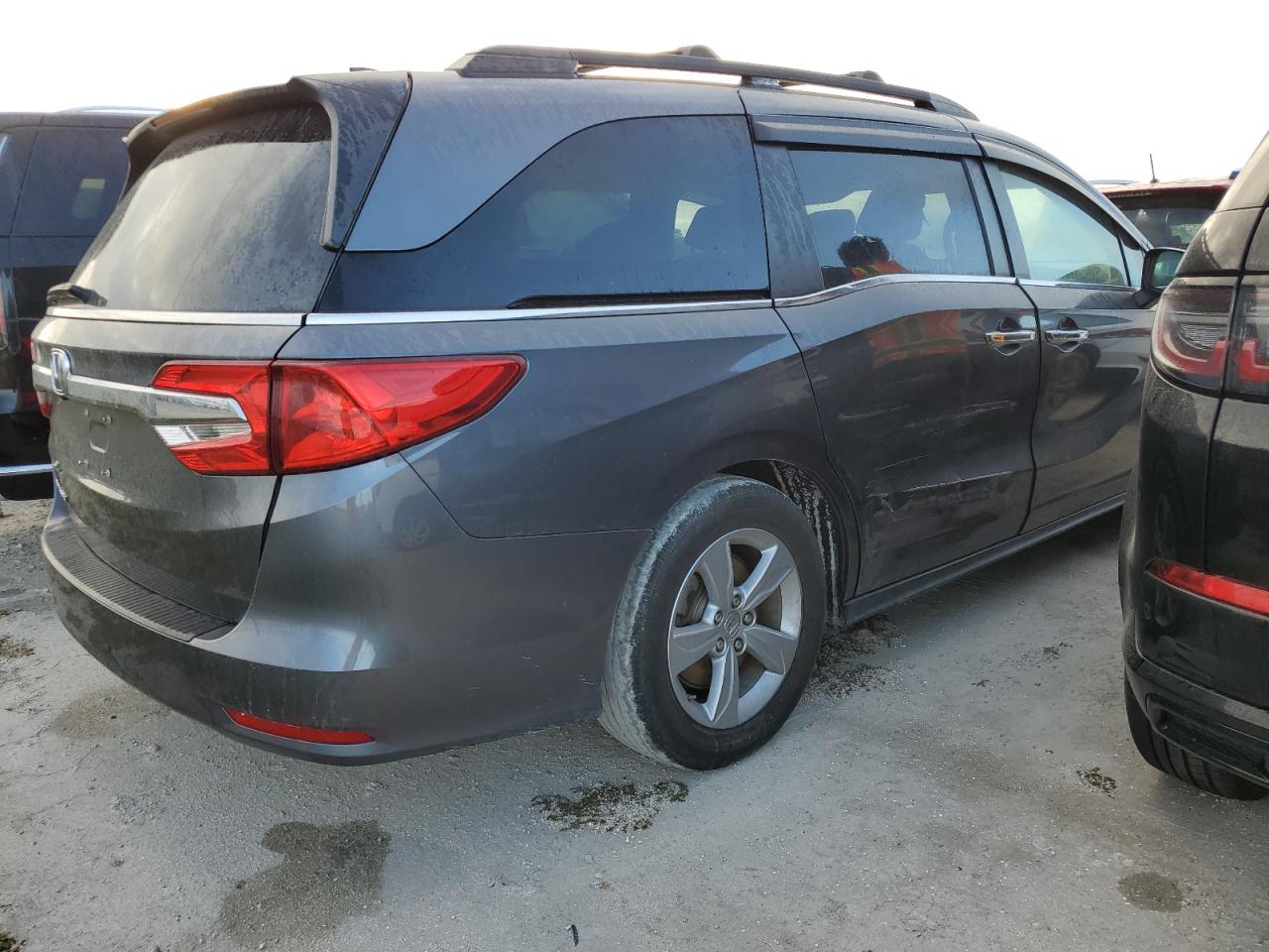 2019 Honda Odyssey - Image 3