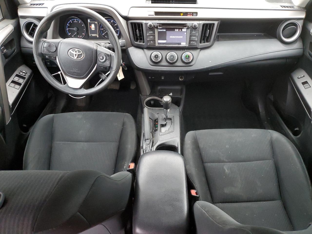 2018 Toyota RAV 4 - Image 8