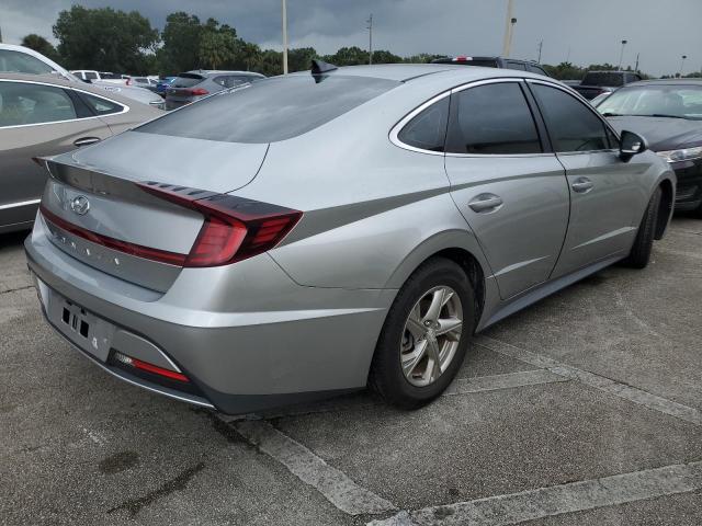 5NPEG4JA4MH118805 Hyundai Sonata SE 3