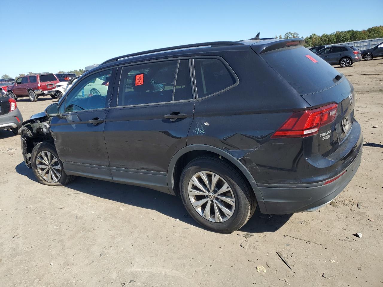 2020 Volkswagen Tiguan - Image 2
