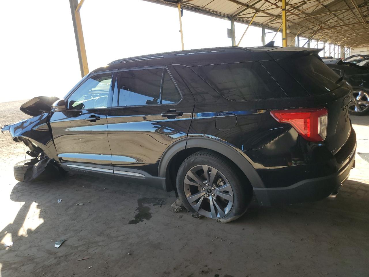 2022 Ford Explorer - Image 2