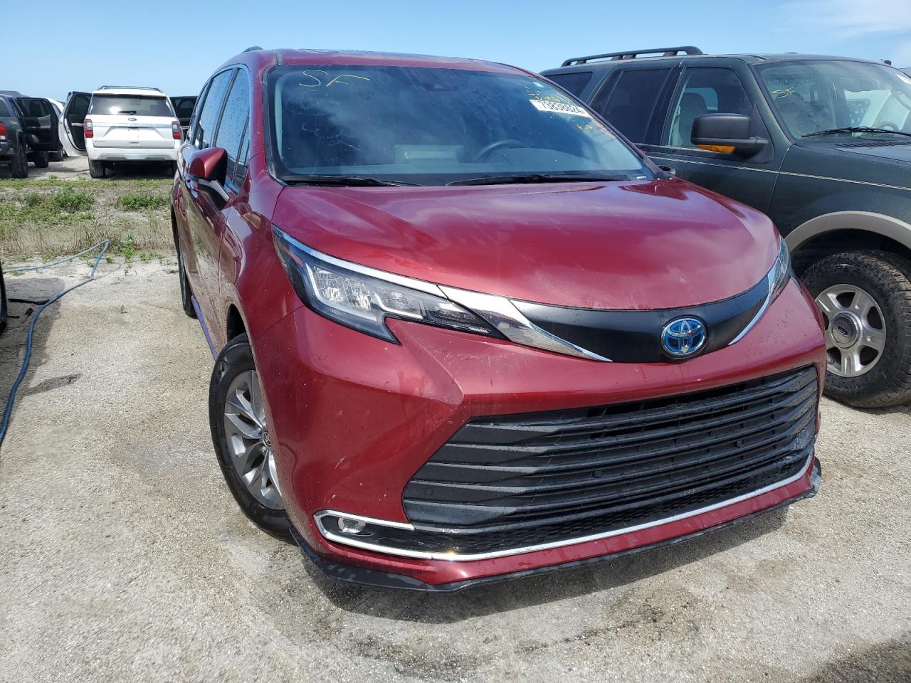 2022 Toyota Sienna - Image 5