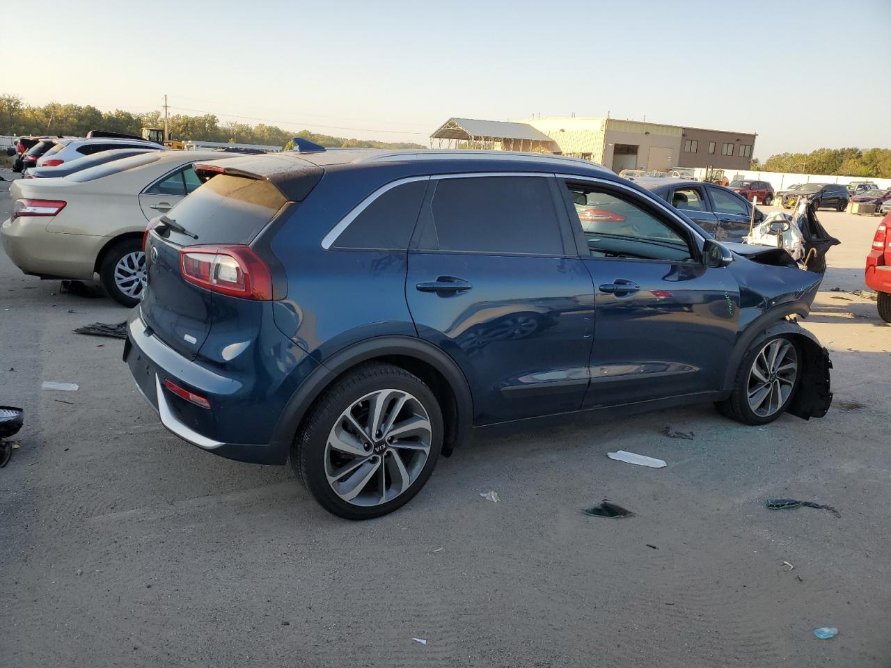 2017 Kia Niro - Image 3