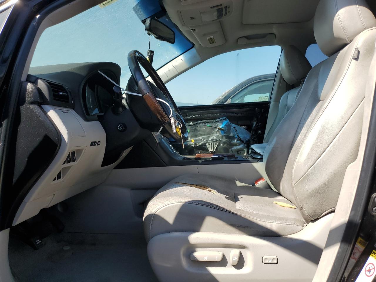 2011 Lexus RX - Image 7
