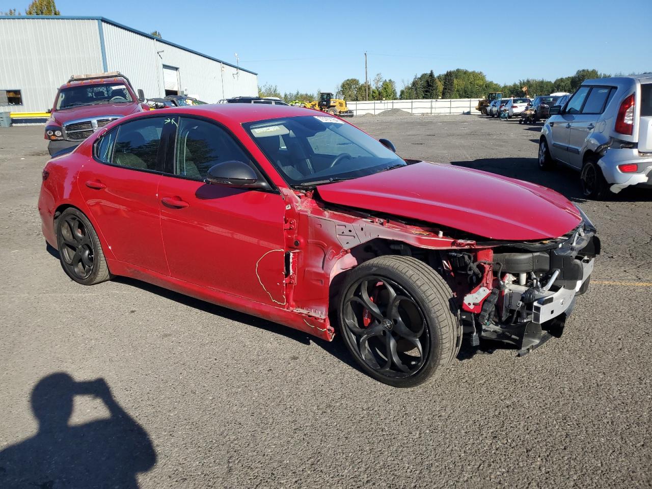 2019 Alfa Romeo Giulia - Image 4