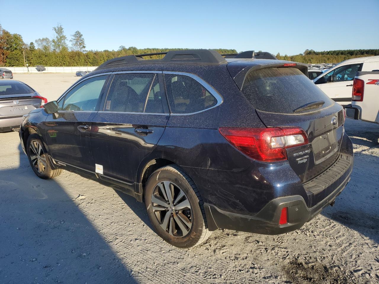 2018 Subaru Outback 3.6R Limited VIN: 4S4BSENC2J3307829 Lot: 76178374