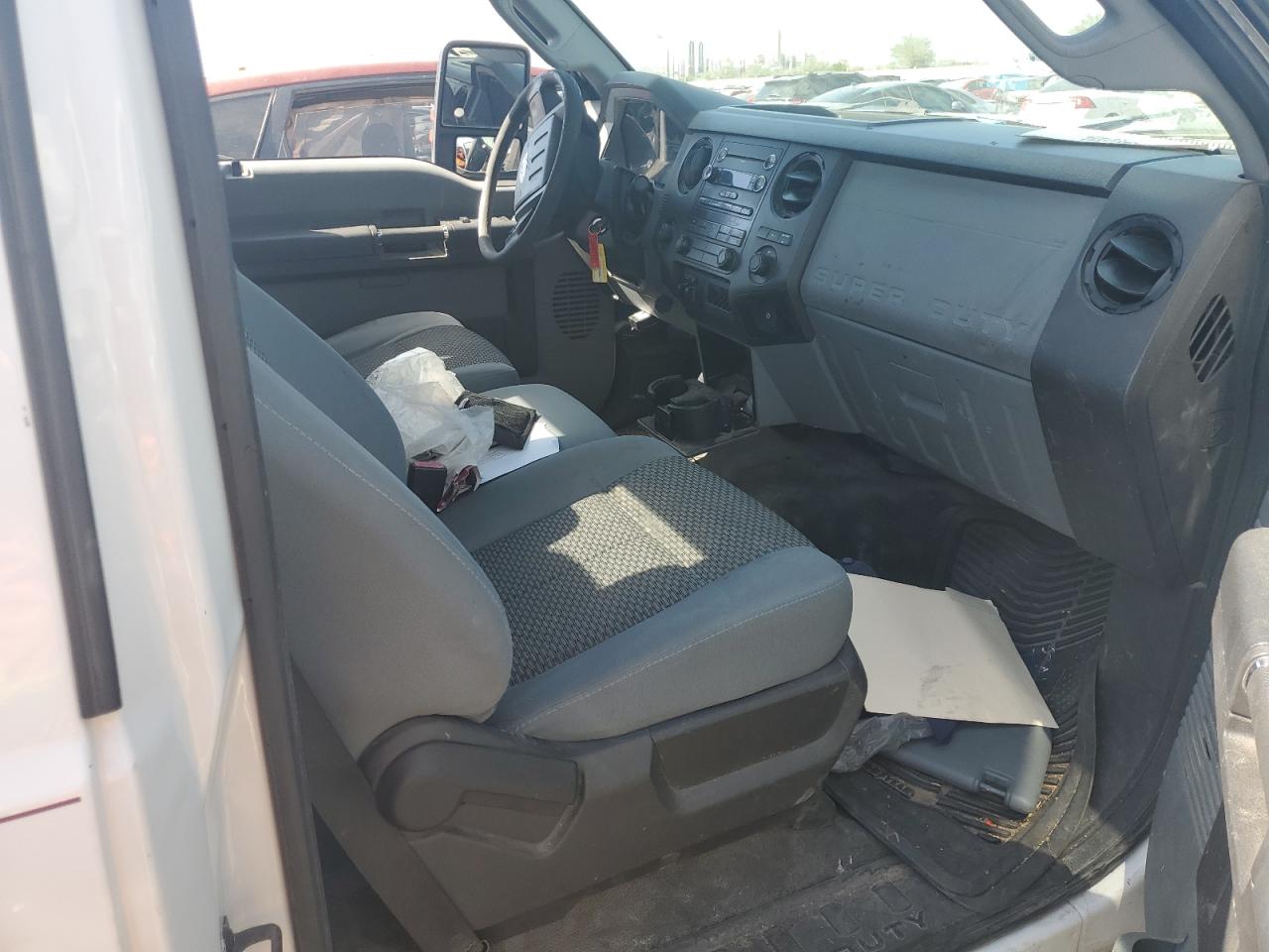 2011 Ford F250 - Image 10
