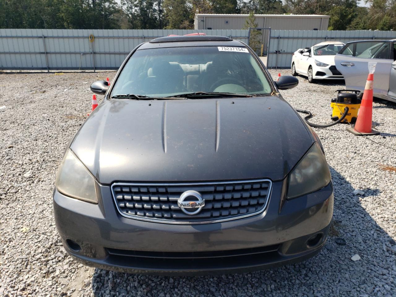 2005 Nissan Altima - Image 5