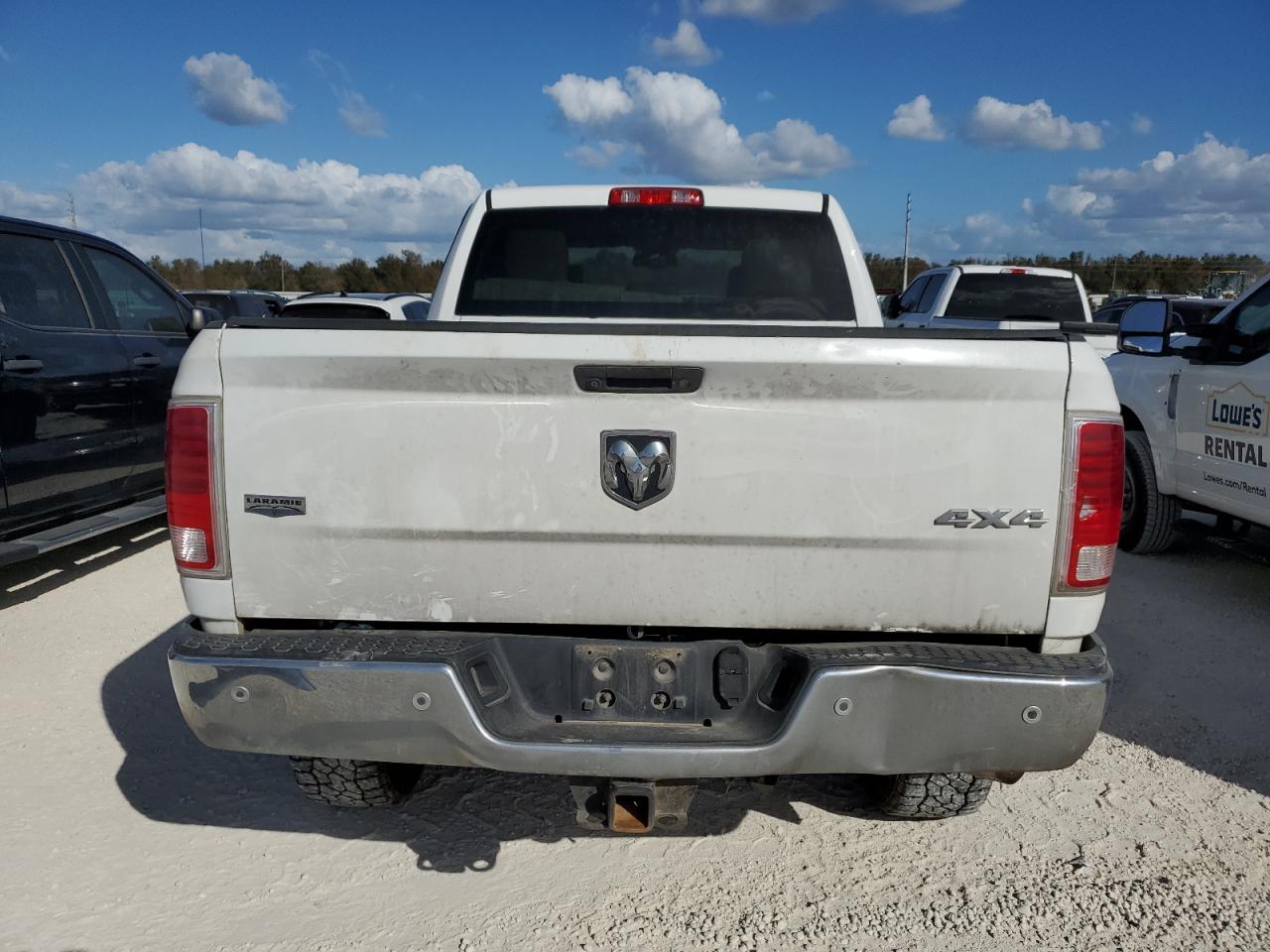 2016 Ram 2500 Laramie VIN: 3C6UR5FL8GG375640 Lot: 75600104