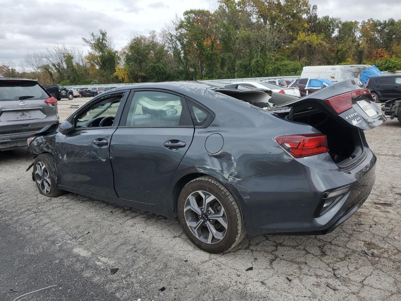 2019 Kia Forte - Image 2