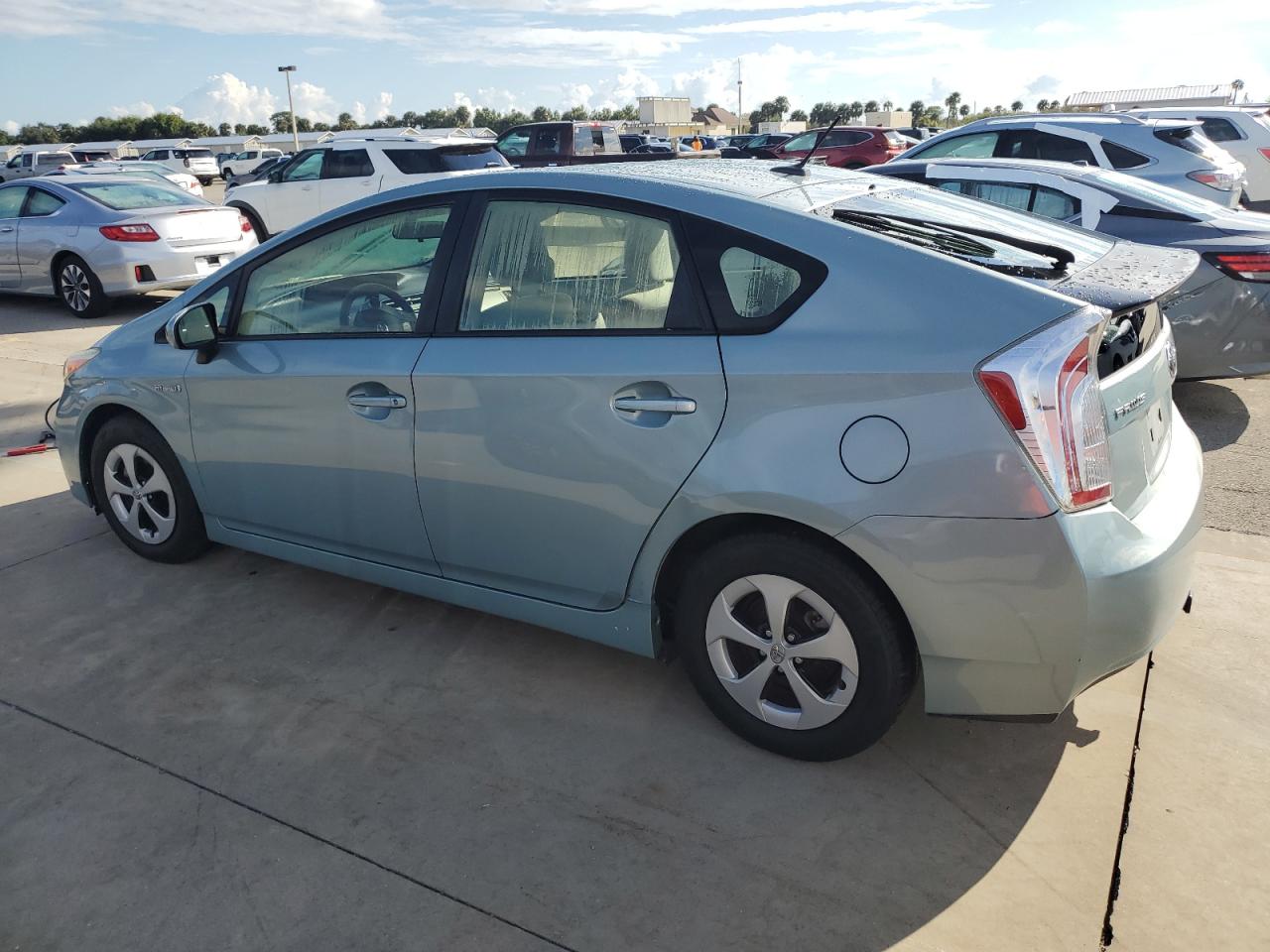 2012 Toyota Prius - Image 2