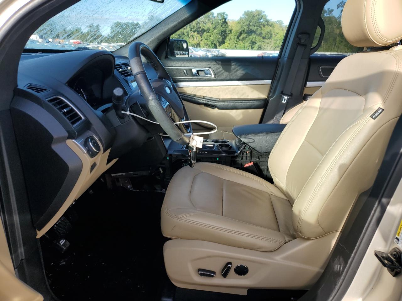 2017 Ford Explorer - Image 7