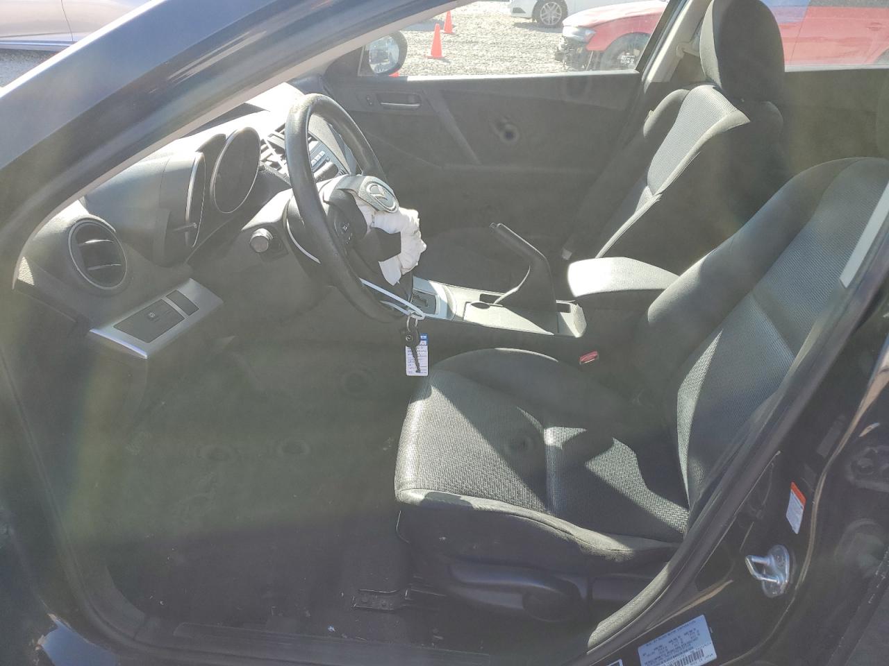 2010 Mazda 3 - Image 7