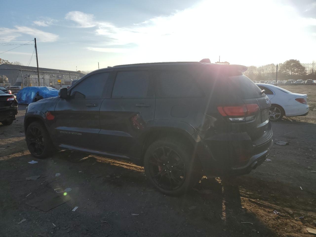 2017 Jeep Grand Cherokee - Image 2
