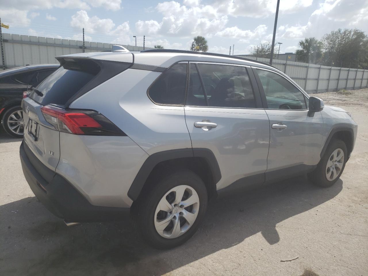 2020 Toyota RAV 4 - Image 3