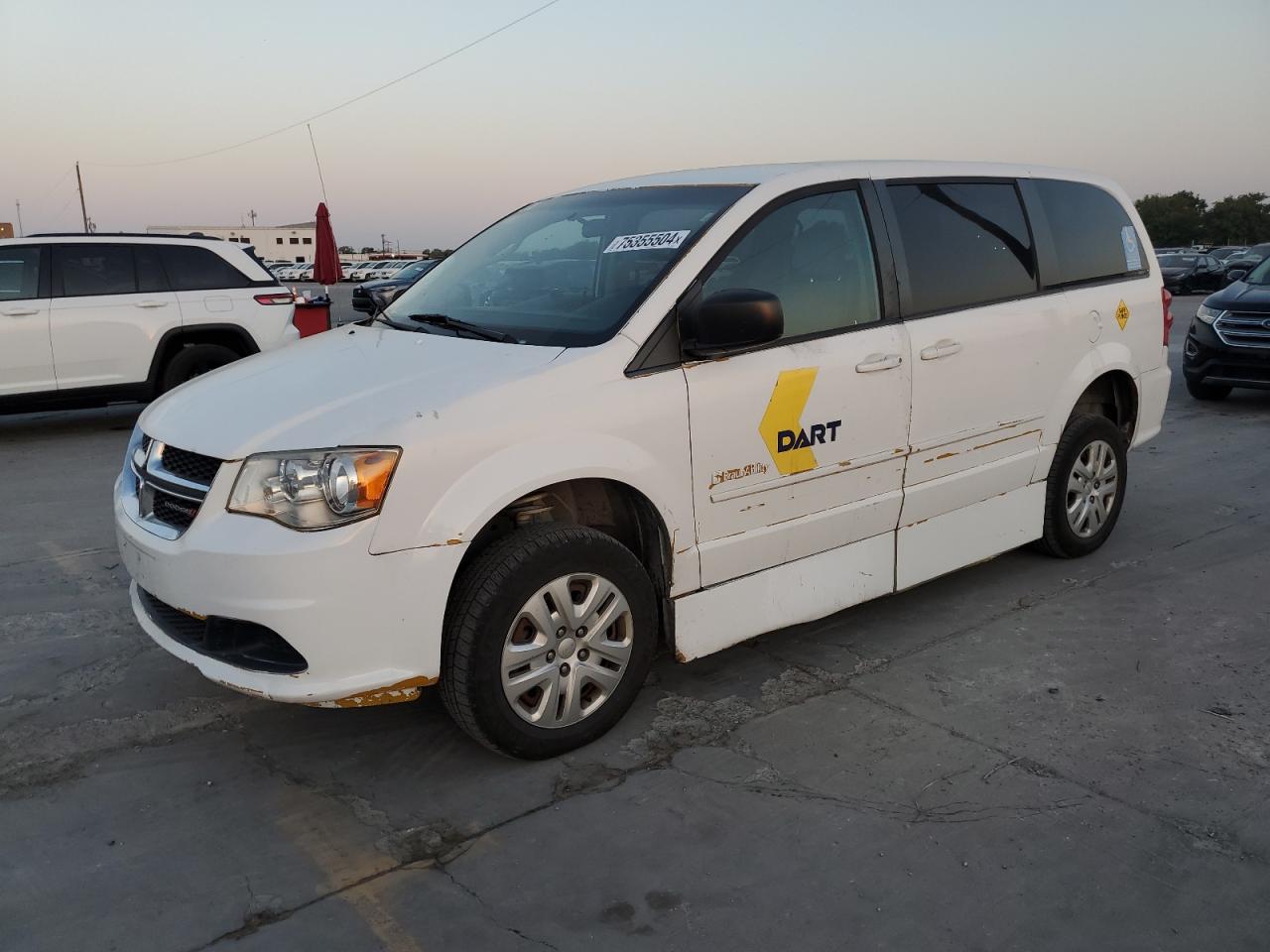 2C4RDGBGXHR767807 2017 Dodge Grand Caravan Se