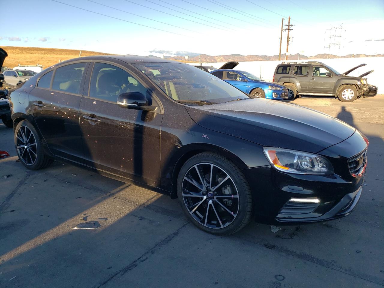 VIN YV140MTL5H2433368 2017 VOLVO S60 no.4