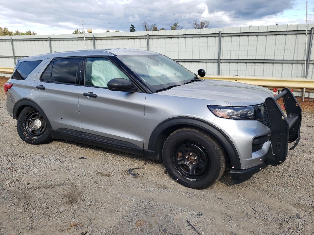 2021 Ford Explorer - Image 4