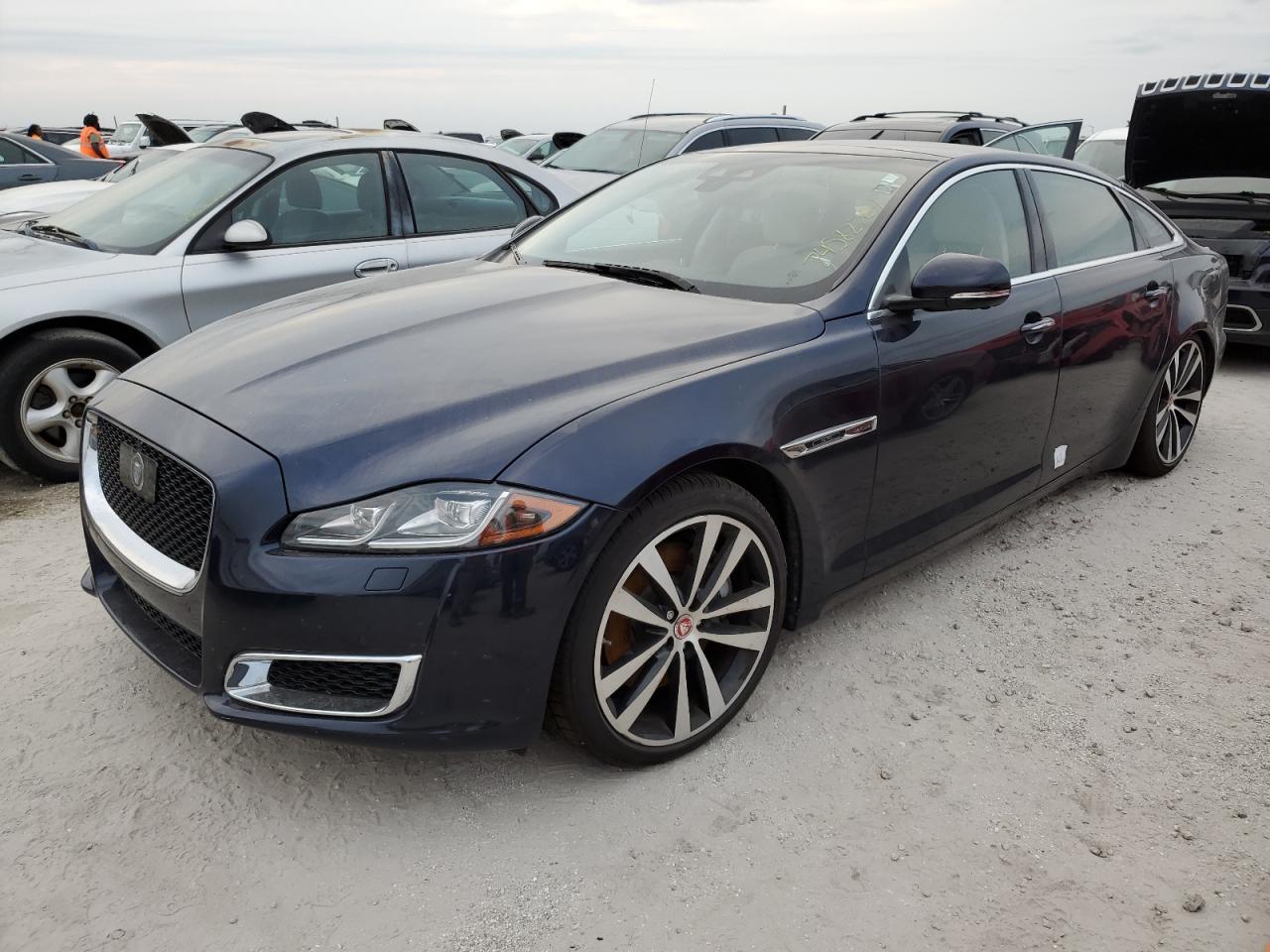 SAJWJ2GD3K8W18236 2019 Jaguar Xjl Portfolio