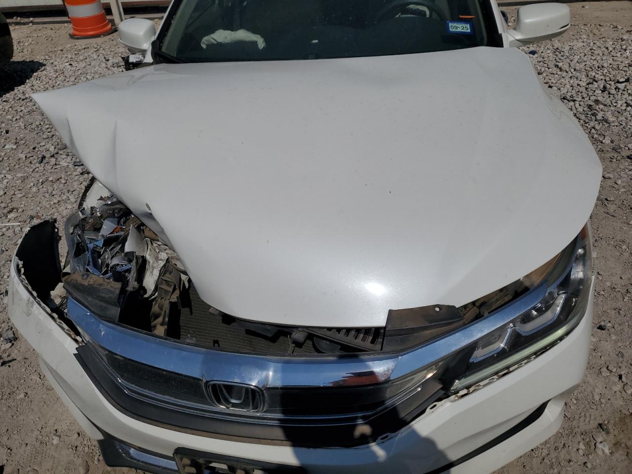 2017 Honda Accord - Image 11