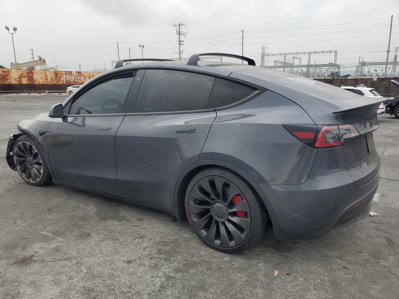 VIN 7SAYGDEF9NF405384 2022 TESLA MODEL Y no.2