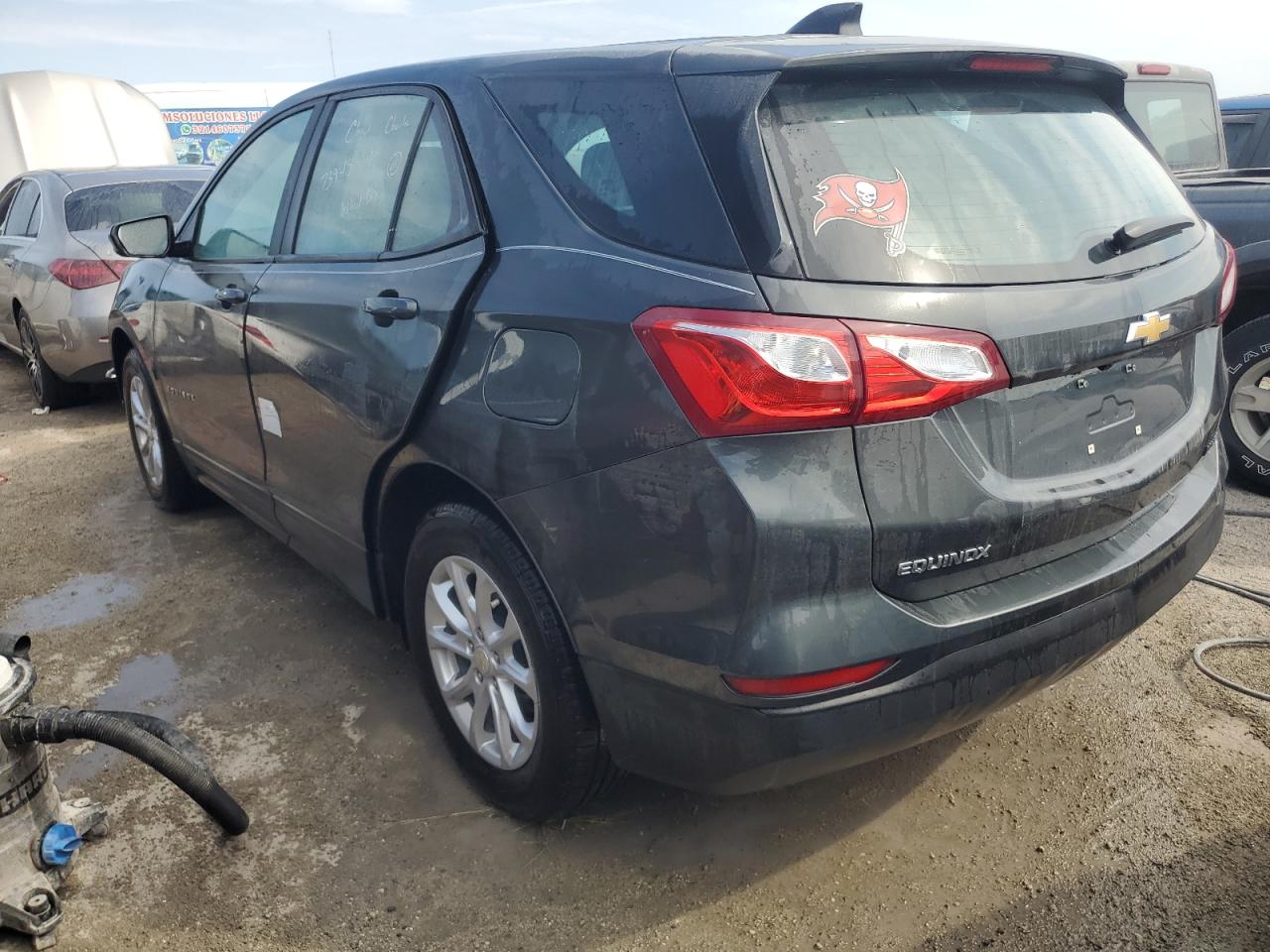 2020 Chevrolet Equinox - Image 2