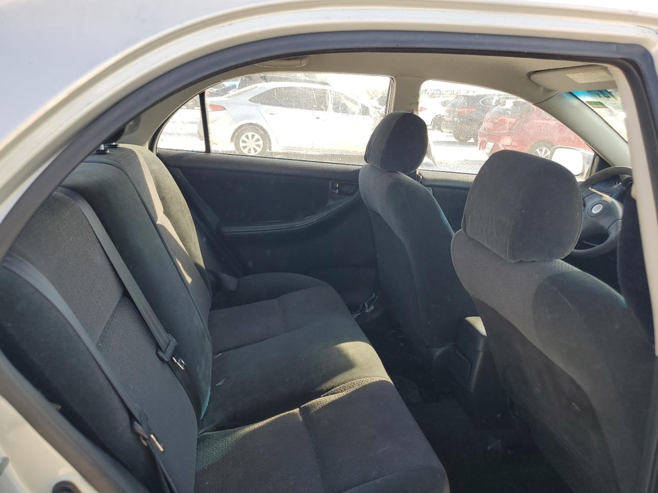 2004 Toyota Corolla - Image 10