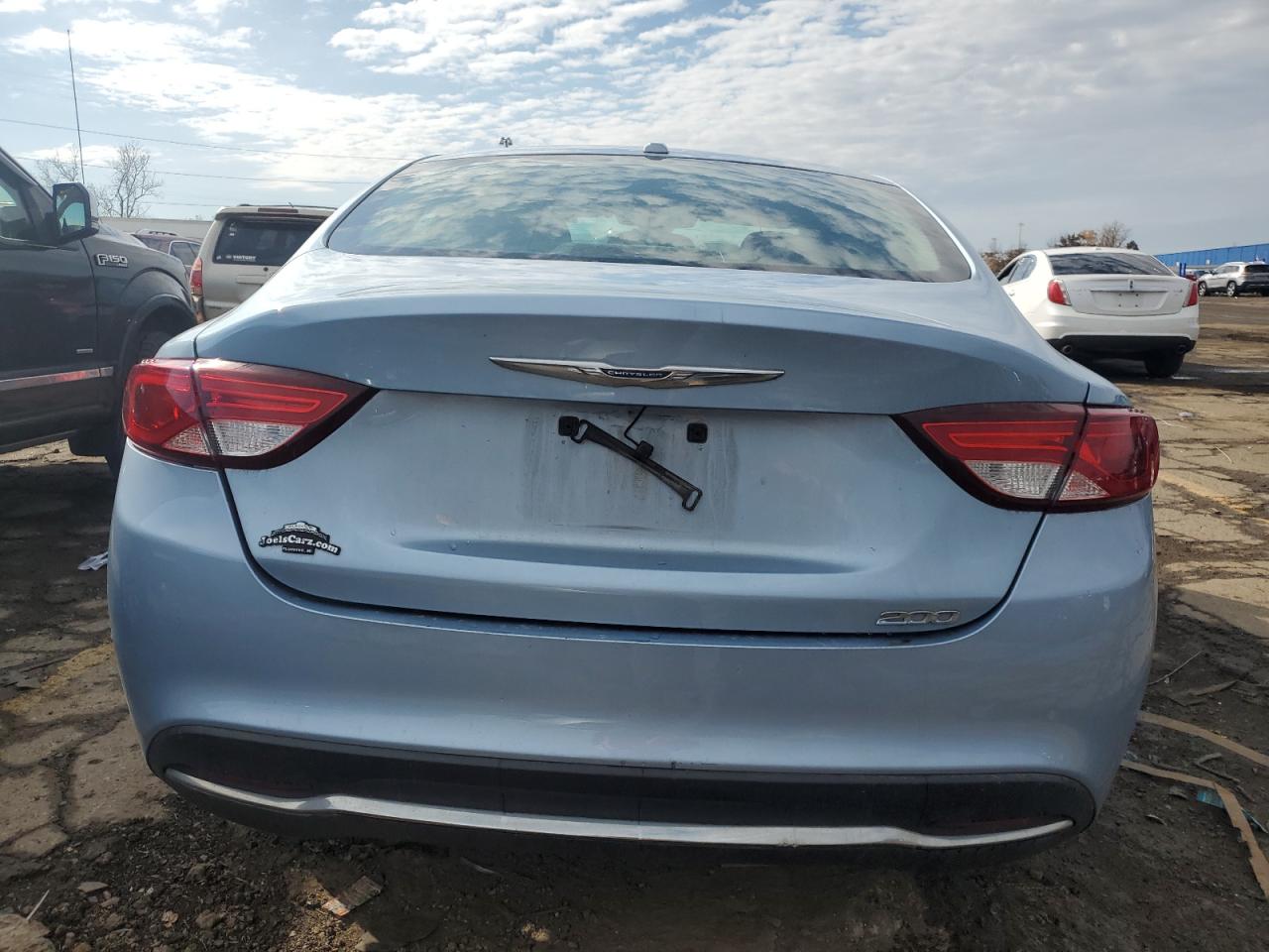 2015 Chrysler 200 - Image 6