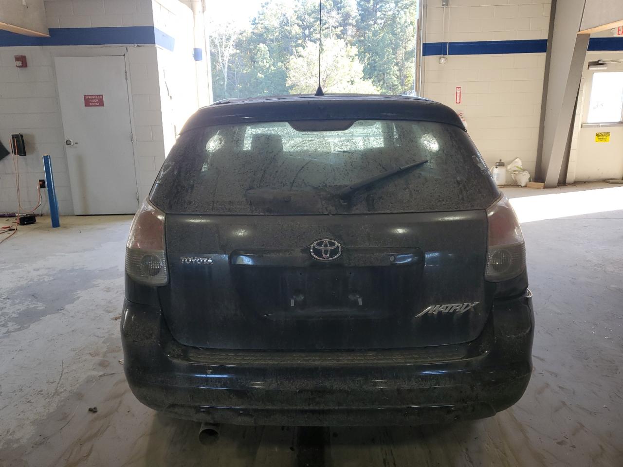 2T1KR32E86C606105 2006 Toyota Corolla Matrix Xr