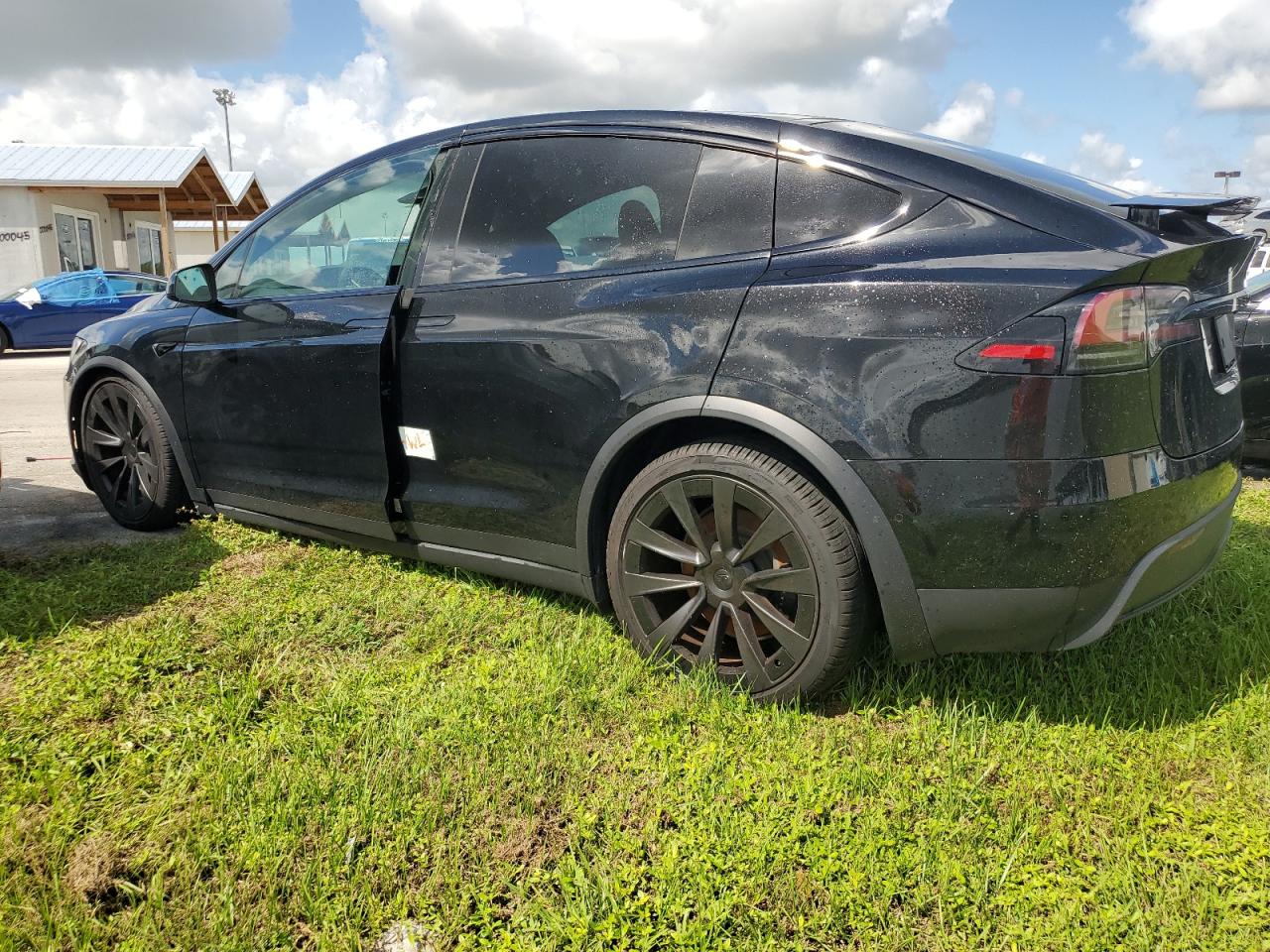 VIN 7SAXCBE57NF358648 2022 TESLA MODEL X no.2