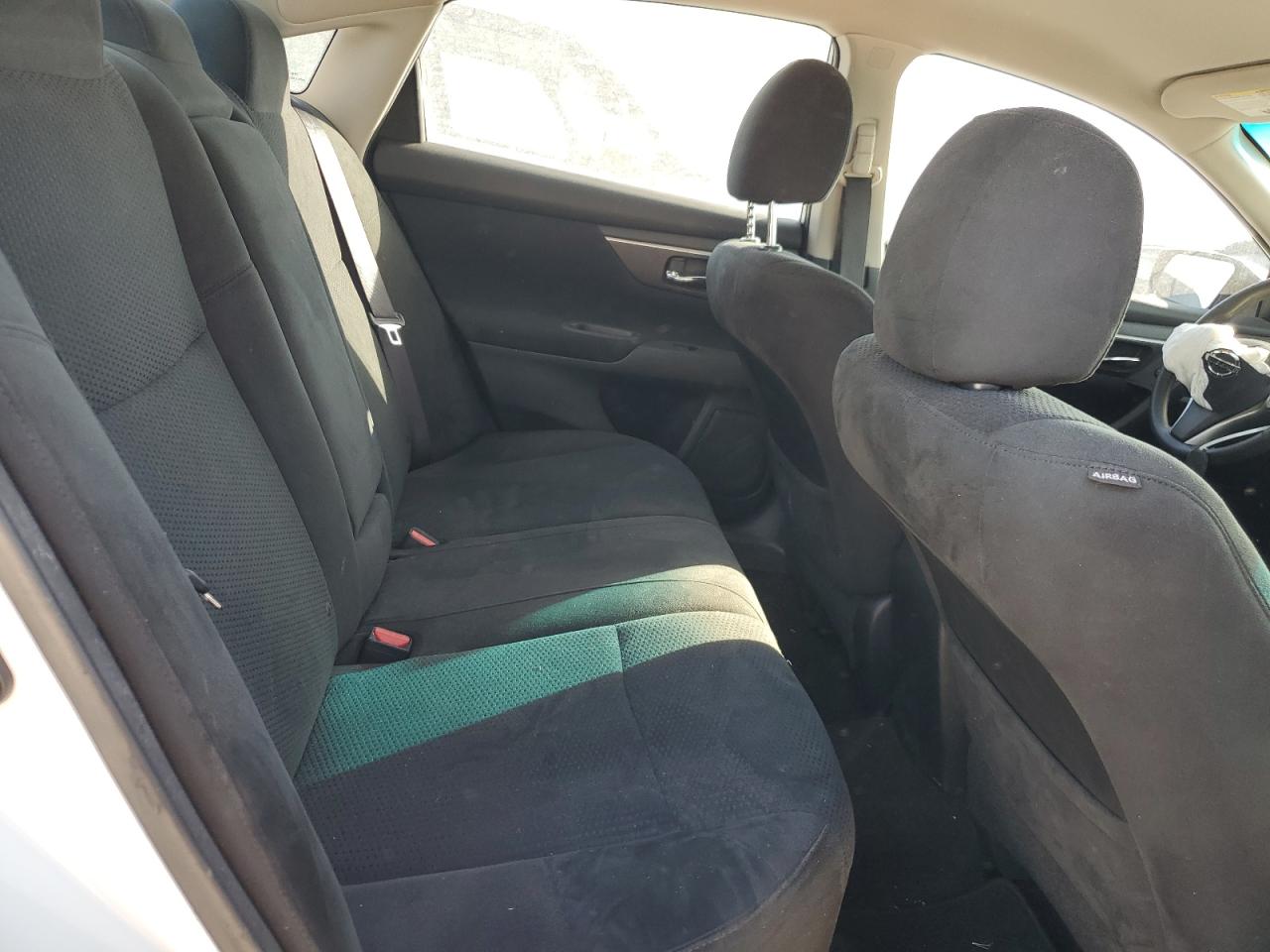 2015 Nissan Altima - Image 10
