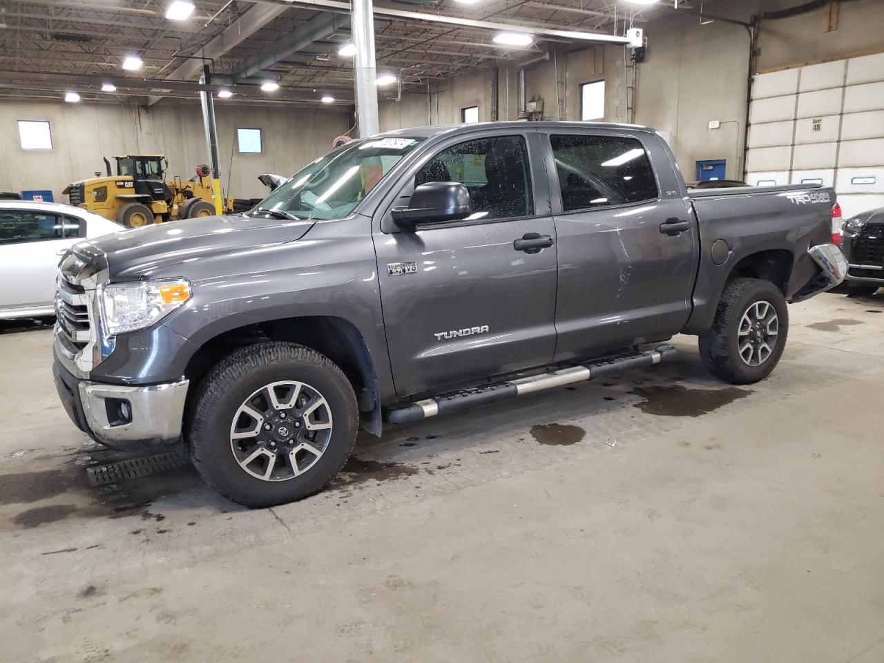 VIN 5TFDW5F18HX583773 2017 TOYOTA TUNDRA no.1