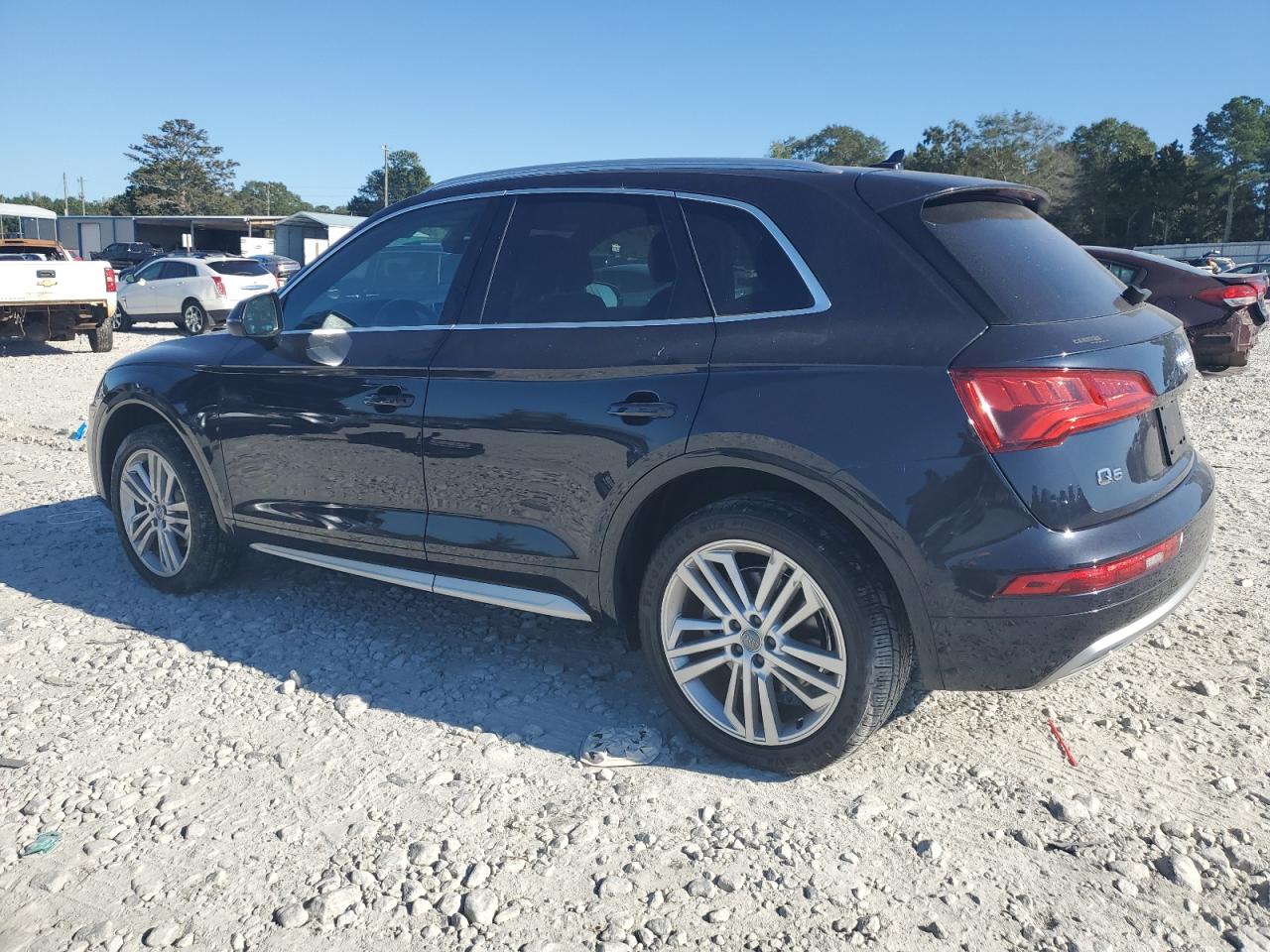 VIN WA1BNAFY1J2100413 2018 AUDI Q5 no.2