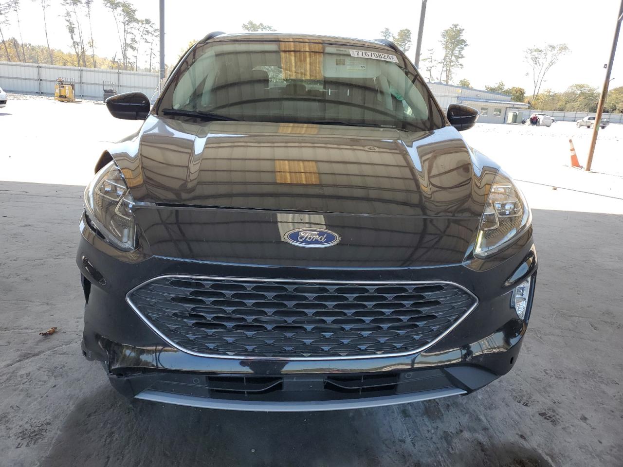 2022 Ford Escape - Image 5