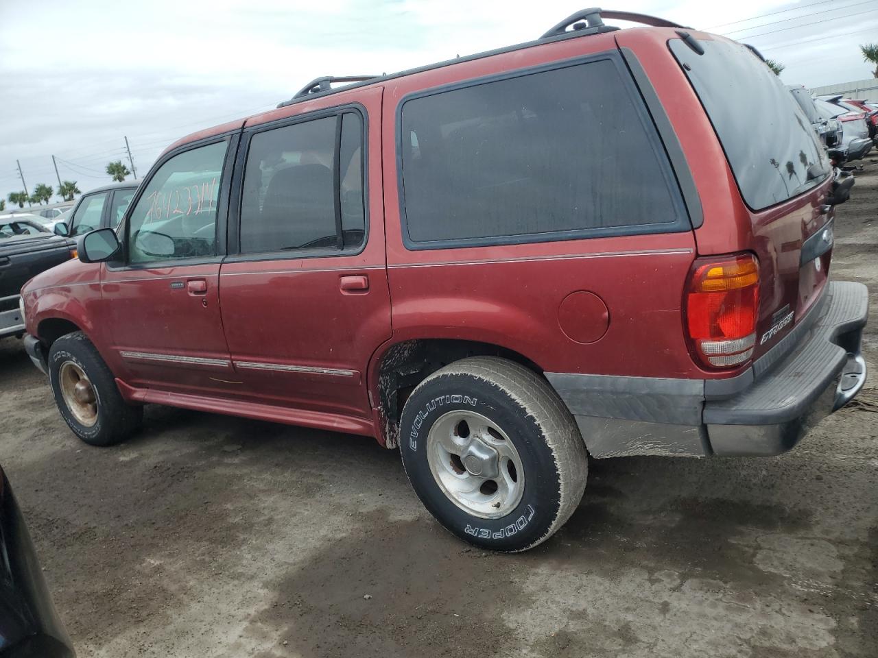 1999 Ford Explorer - Image 2