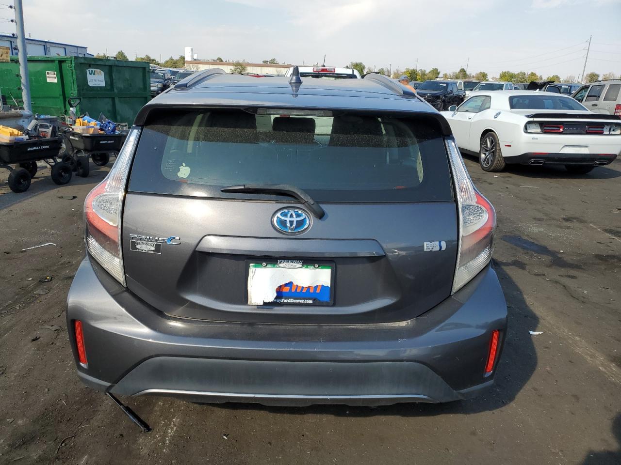 VIN JTDKDTB33J1604174 2018 TOYOTA PRIUS no.6