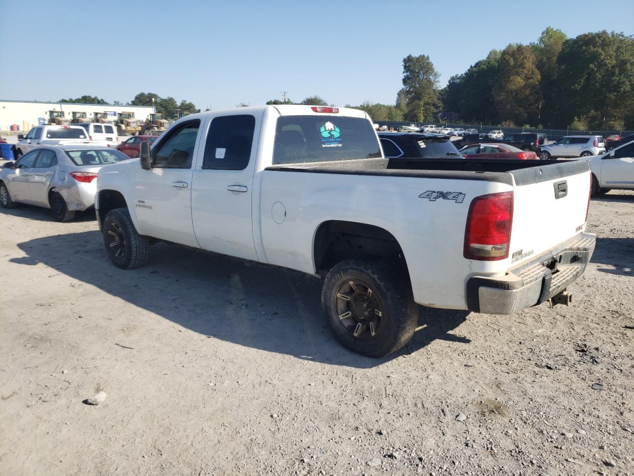 2009 GMC Sierra - Image 2