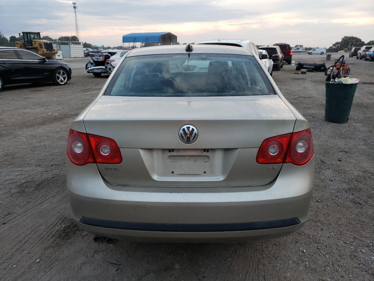 2005 Volkswagen New Jetta 2.5 VIN: 3VWRF71K95M626050 Lot: 74601934