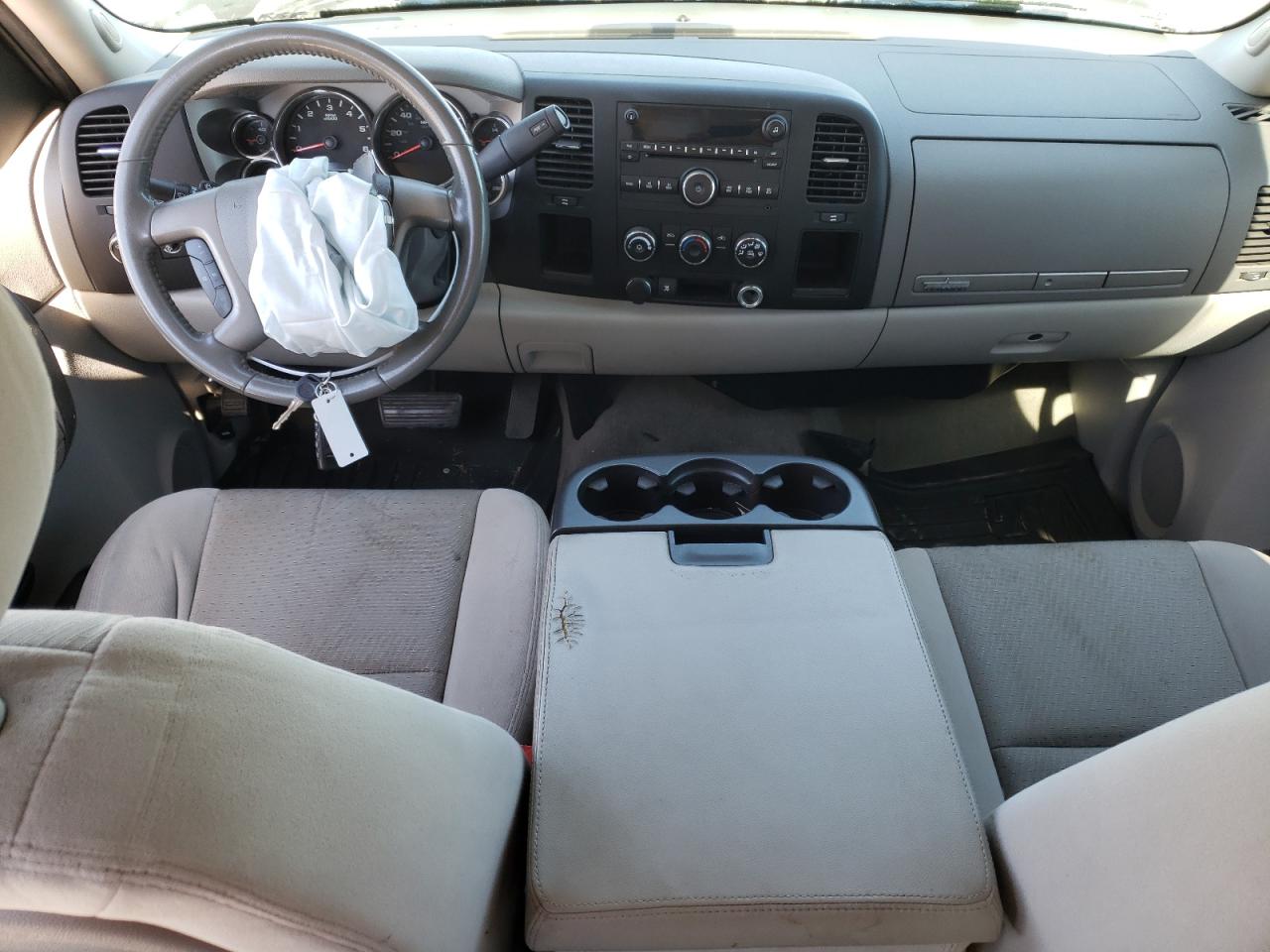2009 GMC Sierra - Image 8