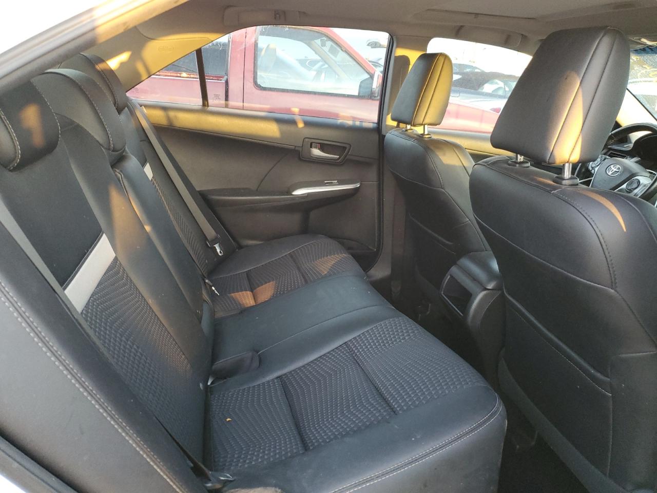 2014 Toyota Camry - Image 10